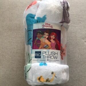 Disney Princess Plush Oversized Throw Blanket